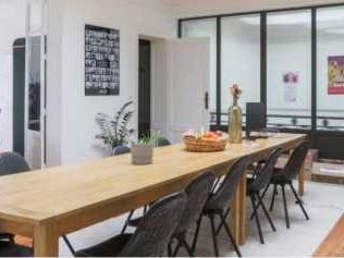 A quelques pas de la Place des Quinconces et des 