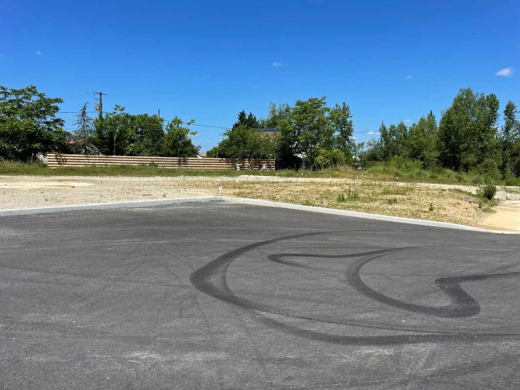 A Ambarès-et-Lagrave, à proximité immédiate de l'