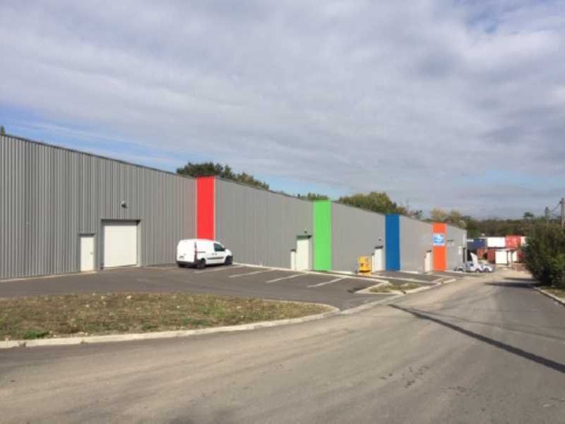 A louer à Yvrac à proximité de la N89, RCG vous p