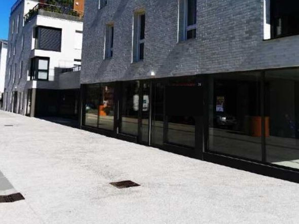 Au sein d'un quartier résidentiel à Bruges, au re