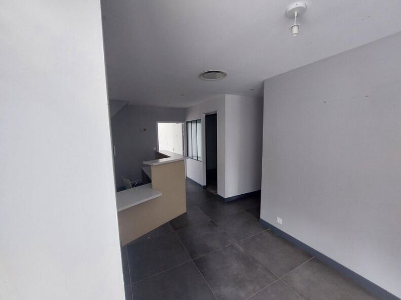 Au sein du quartier Bordeaux Maritime, dans un im