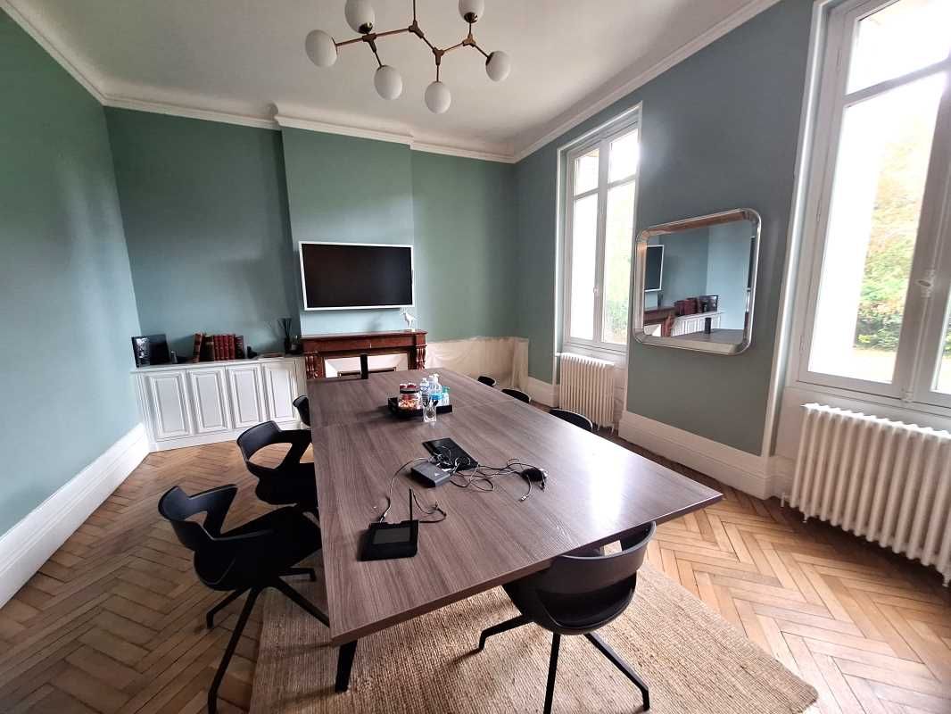 Opportunité rare au centre-ville de Saint Médard