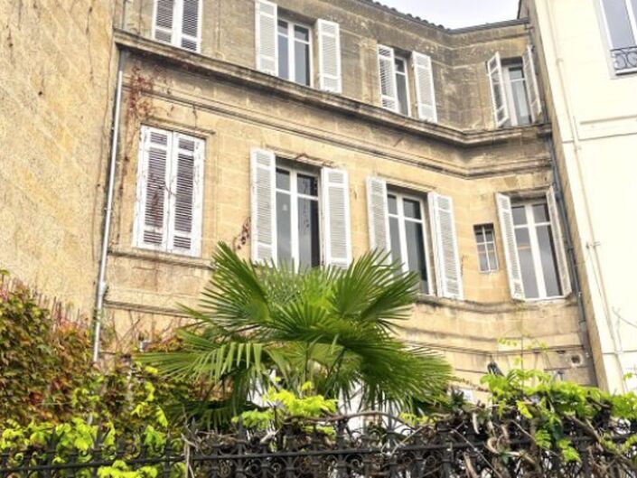 En face du Parc Bordelais à Bordeaux Caudéran, RC