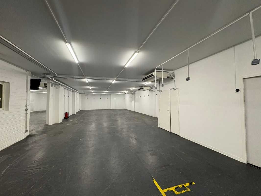 BORDEAUX CHARTRONS A LOUER Local d'activité de 40