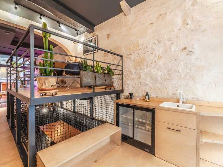 Au coeur du quartier St Michel, au pied de la bas