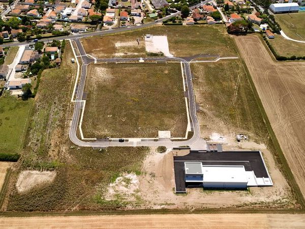 A Meschers-sur-Gironde, à proximité de l'A10, RCG