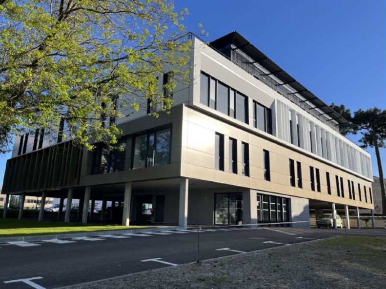 Au sein d'un immeuble neuf sécurisé, RCG vous pro