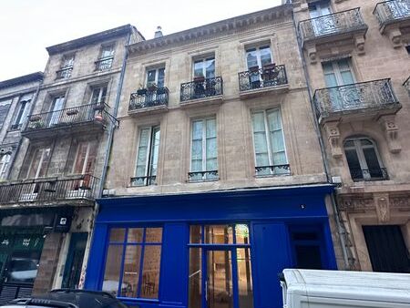 Au sein du centre-ville historique de Bordeaux à 