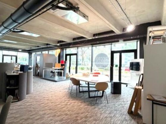 Au sein d'un immeuble de bon standing à Mérignac,