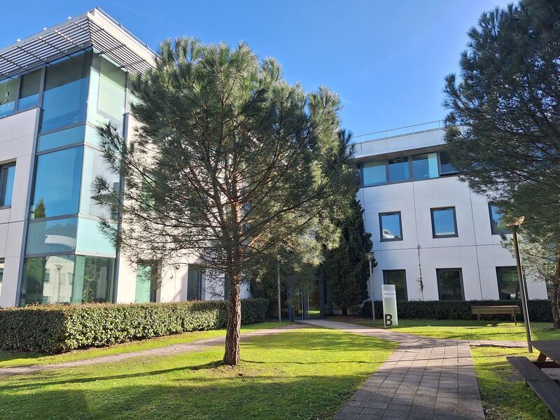 A proximité de l'aéroport de Mérignac et de l'acc