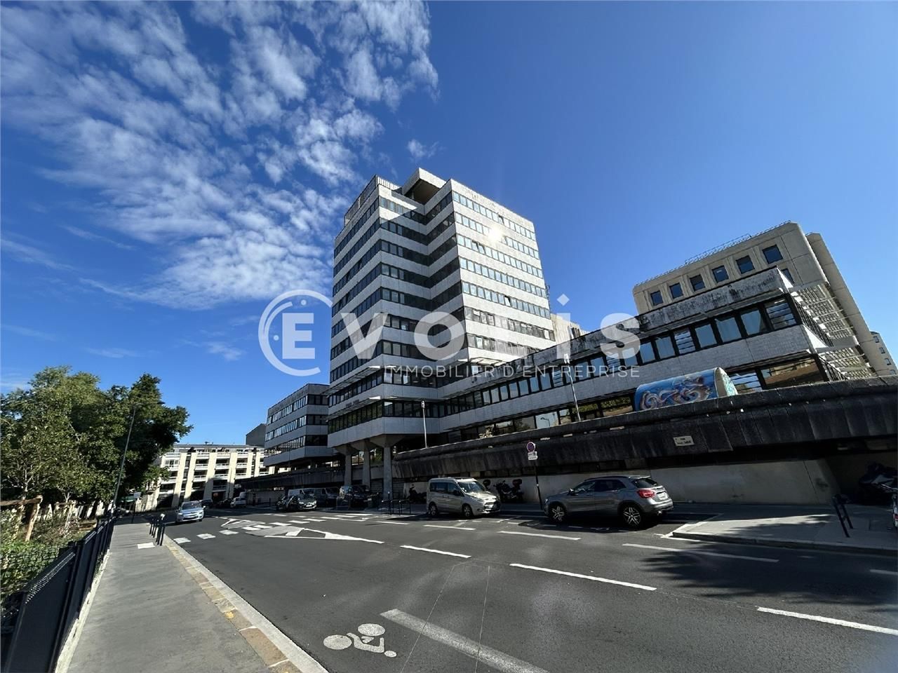 Situé à Mériadeck, EVOLIS vous propose cet immeub