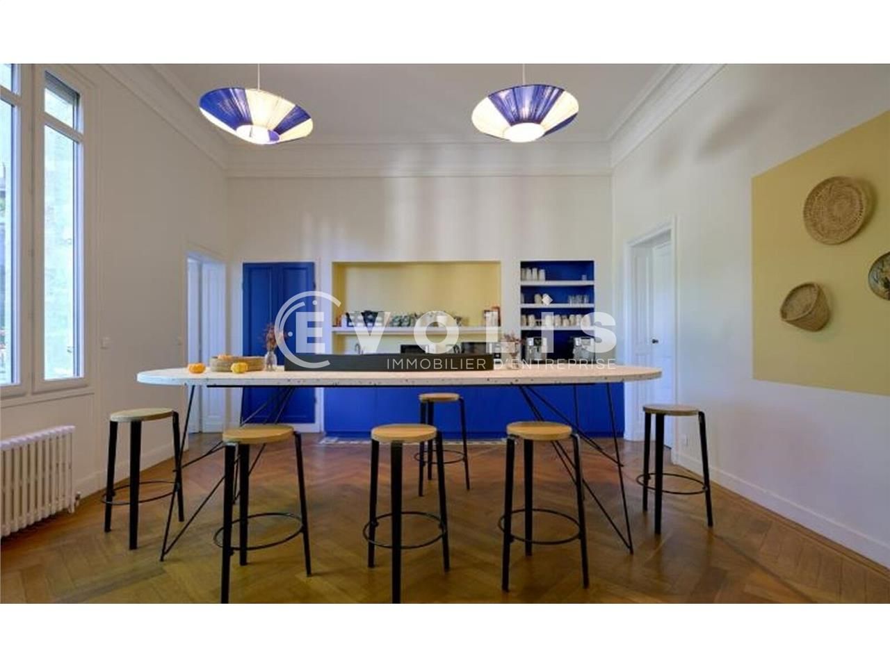 À Bordeaux centre, à proximité des lignes de bus