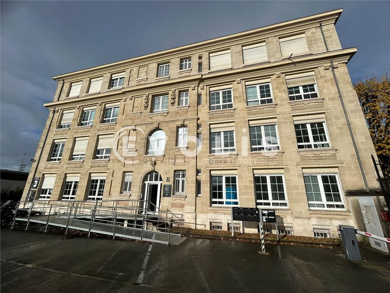 EVOLIS a le plaisir de vous proposer à la locatio