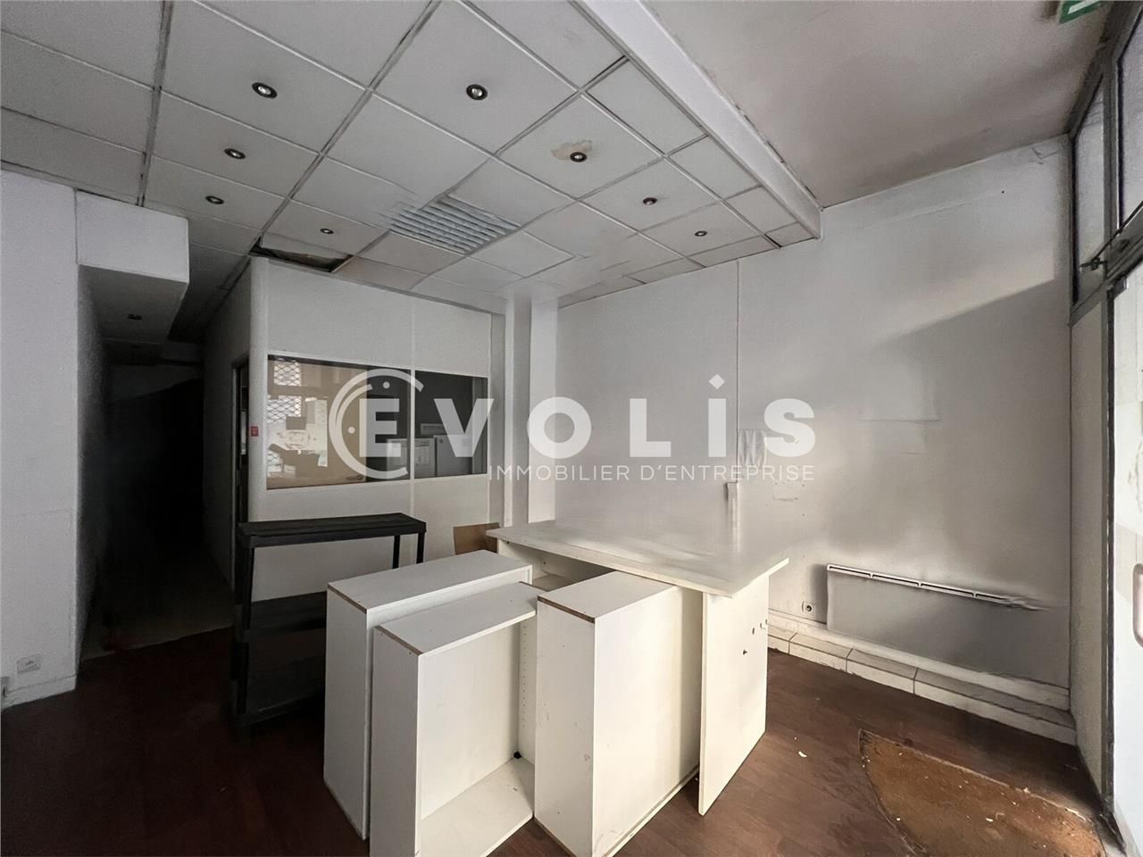 A Bordeaux, près du Palais de Justice, Evolis vou