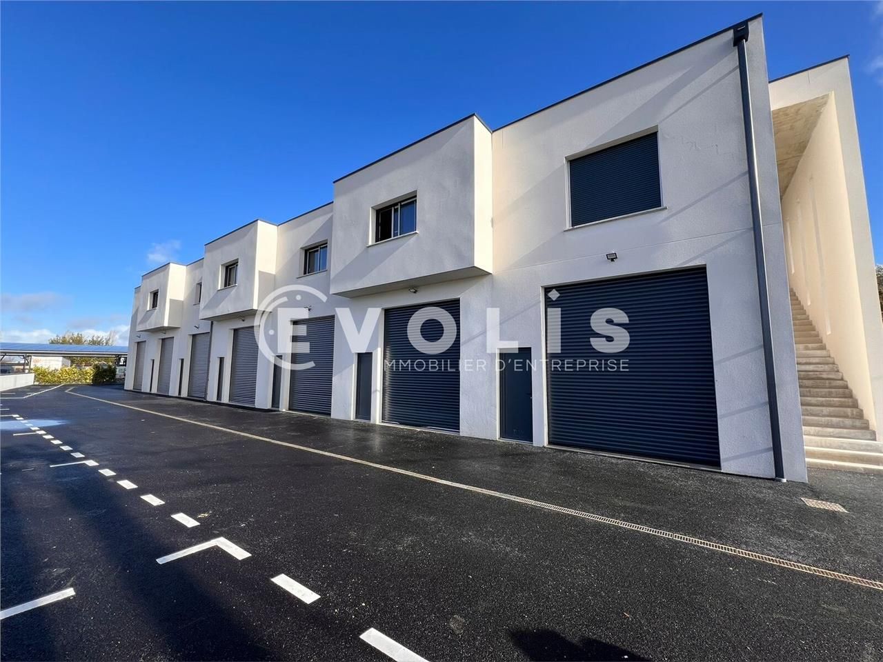 Bureaux de 80 m² divisibles à partir de 40 m² à L