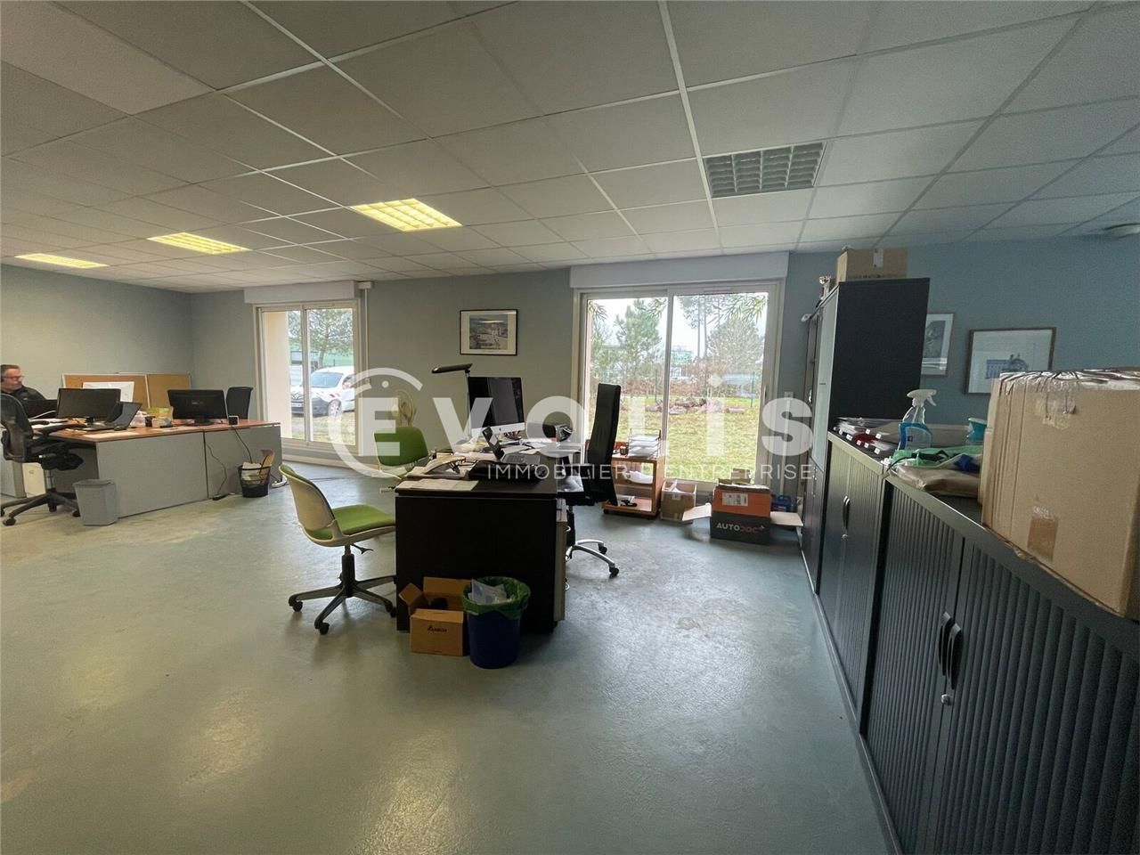 Bureaux de 190 m² non divisibles à Louer à MIOS