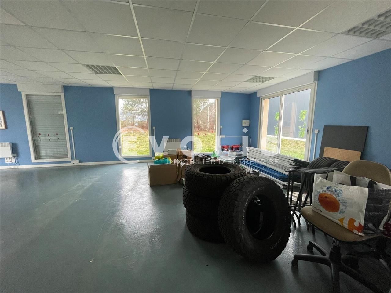 Bureaux de 190 m² non divisibles à Louer à MIOS