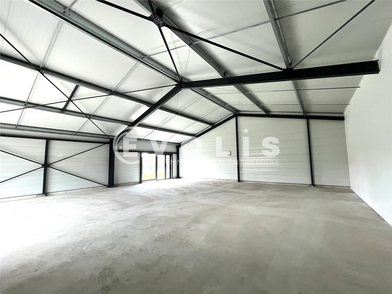 Sur la commune d'Audenge, au sein de parc d'activ