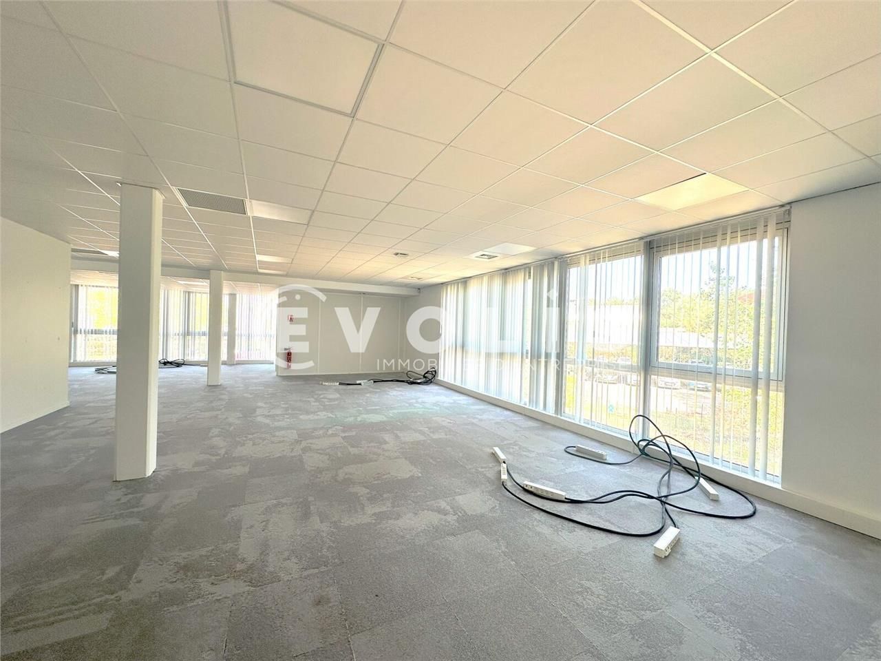 Dans un immeuble totalement indépendant et sécuri