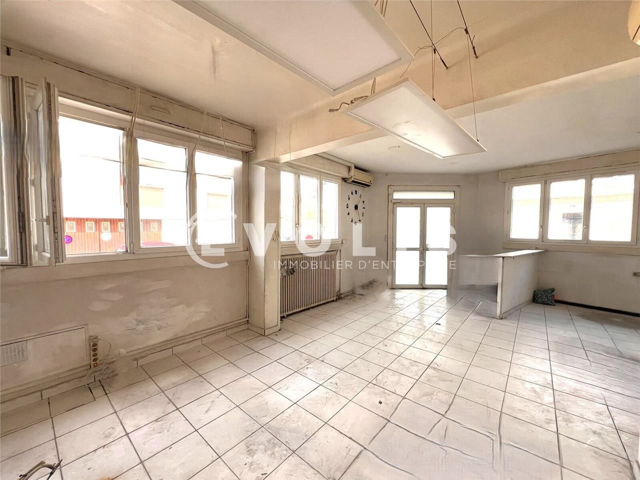 A Bordeaux dans le quartier Mériadeck, proche du 