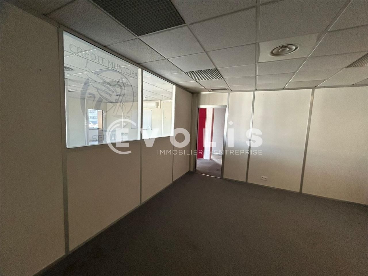 Nous vous proposons à la location un espace de bu