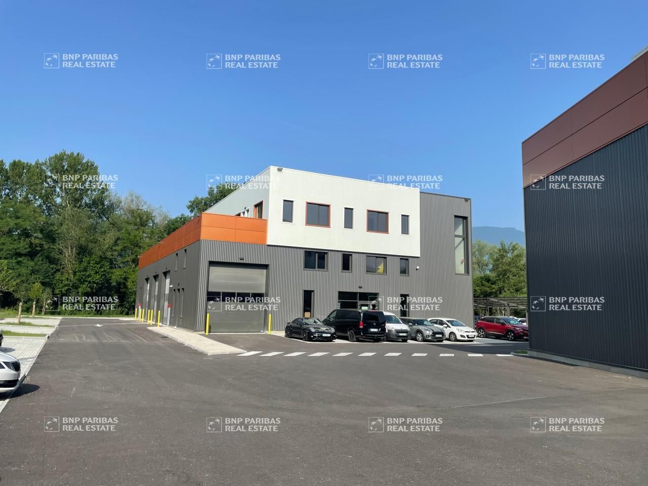 413.2 m² pour ce bureaux en vente à Mery