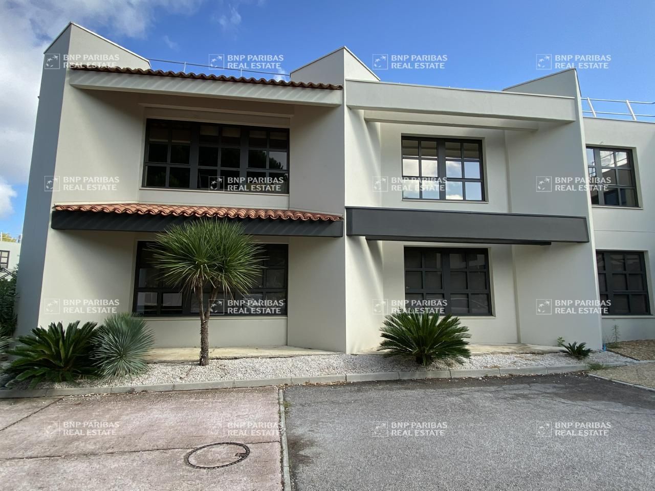 Location Bureaux 957 m² divisibles 34000 Montpellier