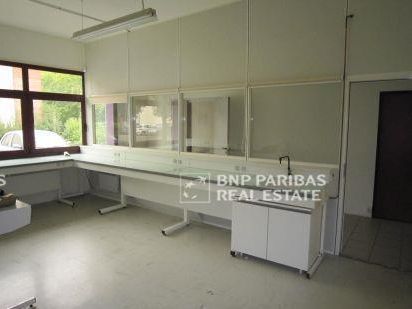 Location Bureaux 150 m² non divisibles 78960 Voisins le bretonneux