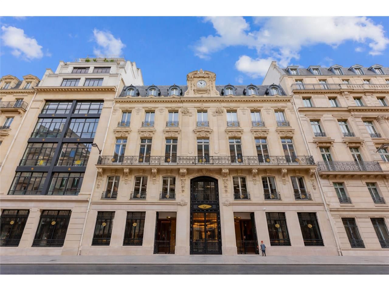 Au coeur de Paris, à proximité immédiate de la Ga