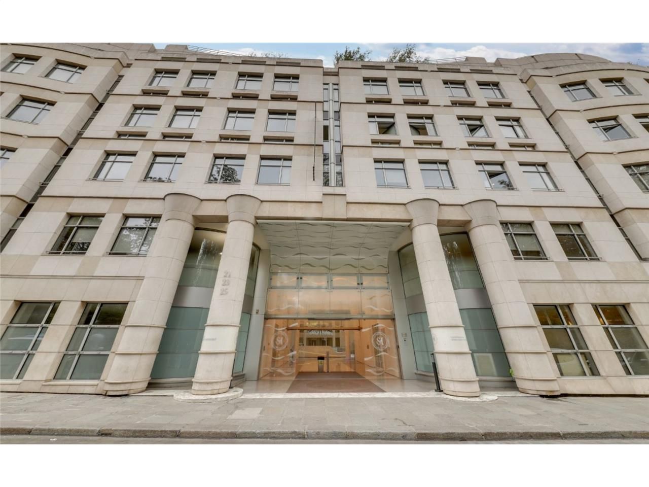 Cushman & Wakefield vous propose à la location de