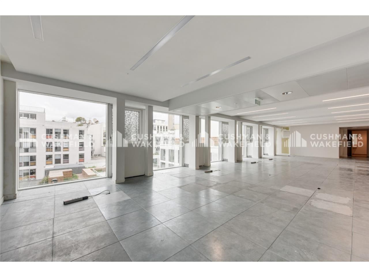 Nous vous proposons dans un immeuble restructuré,