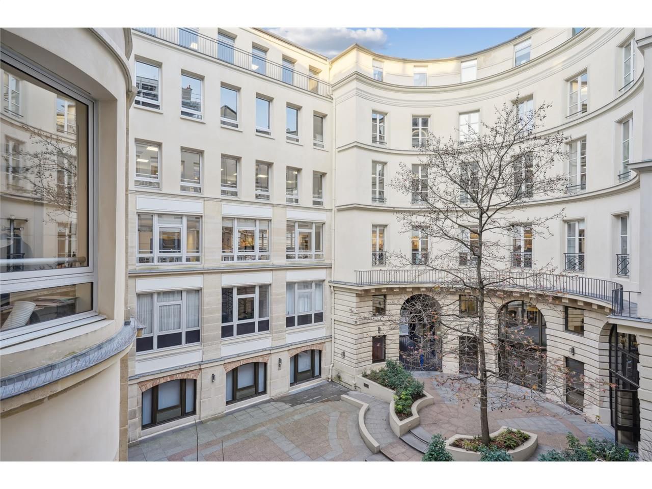 Cushman & Wakefield vous propose deux surfaces de