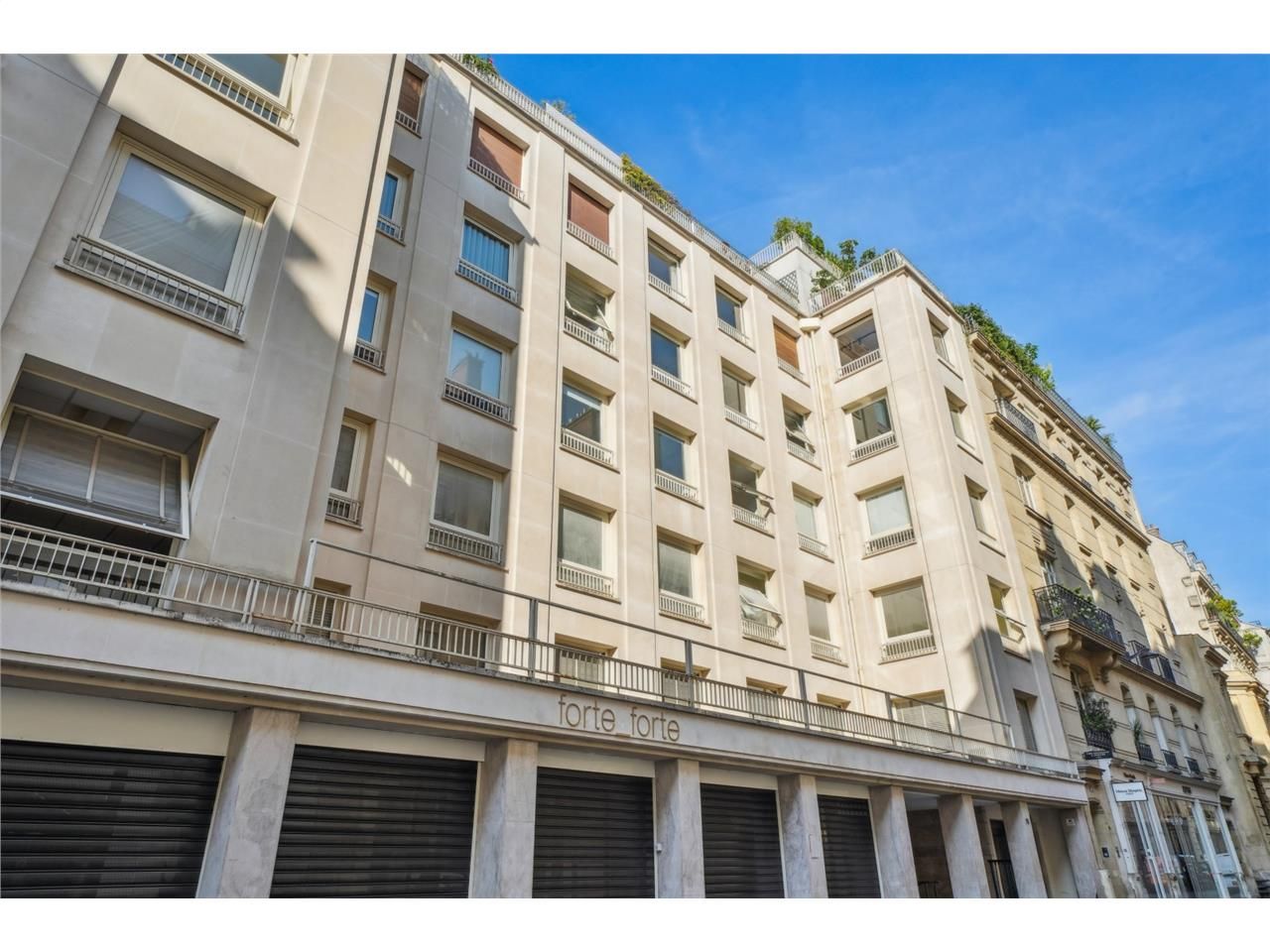 Cushman & Wakefield vous propose 196² de surface 