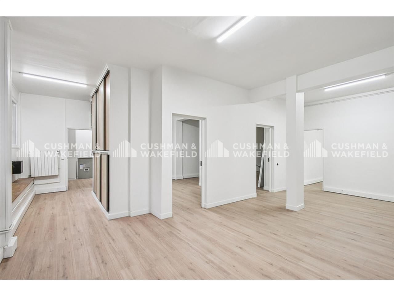 Situé à proximité immédiate de l'arrêt de métro M