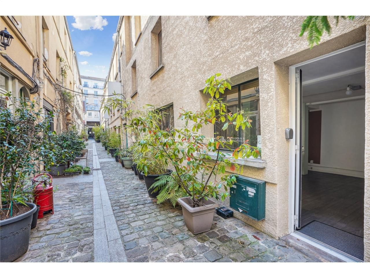 Cushman & Wakefield vous propose à la vente une s