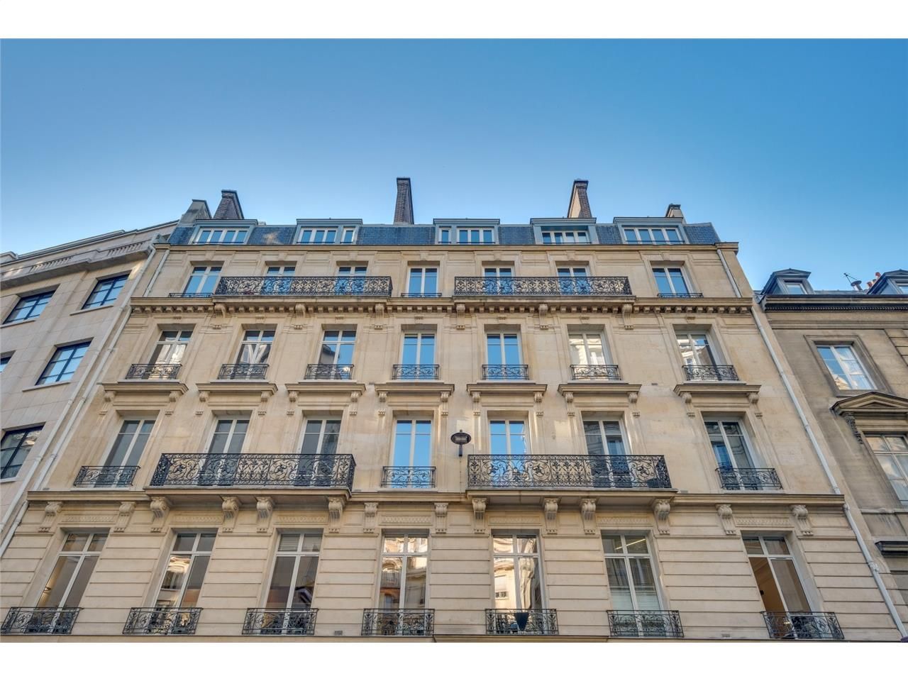 Cushman & Wakefield, vous propose une surface de 