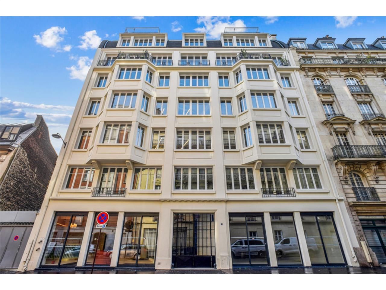 Découvrez un espace de travail exceptionnel au co