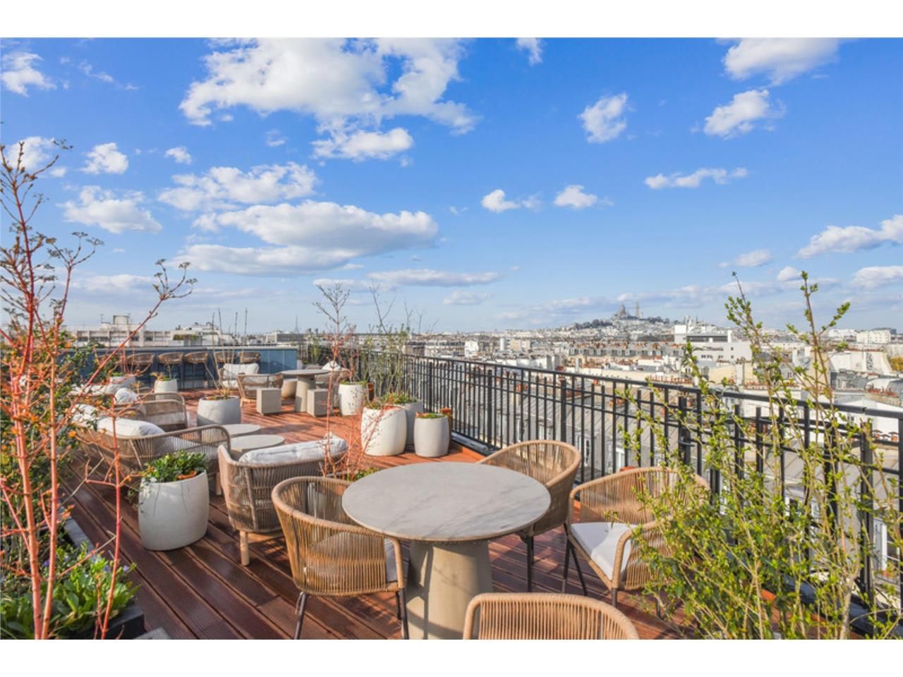 Découvrez un espace de travail exceptionnel au co