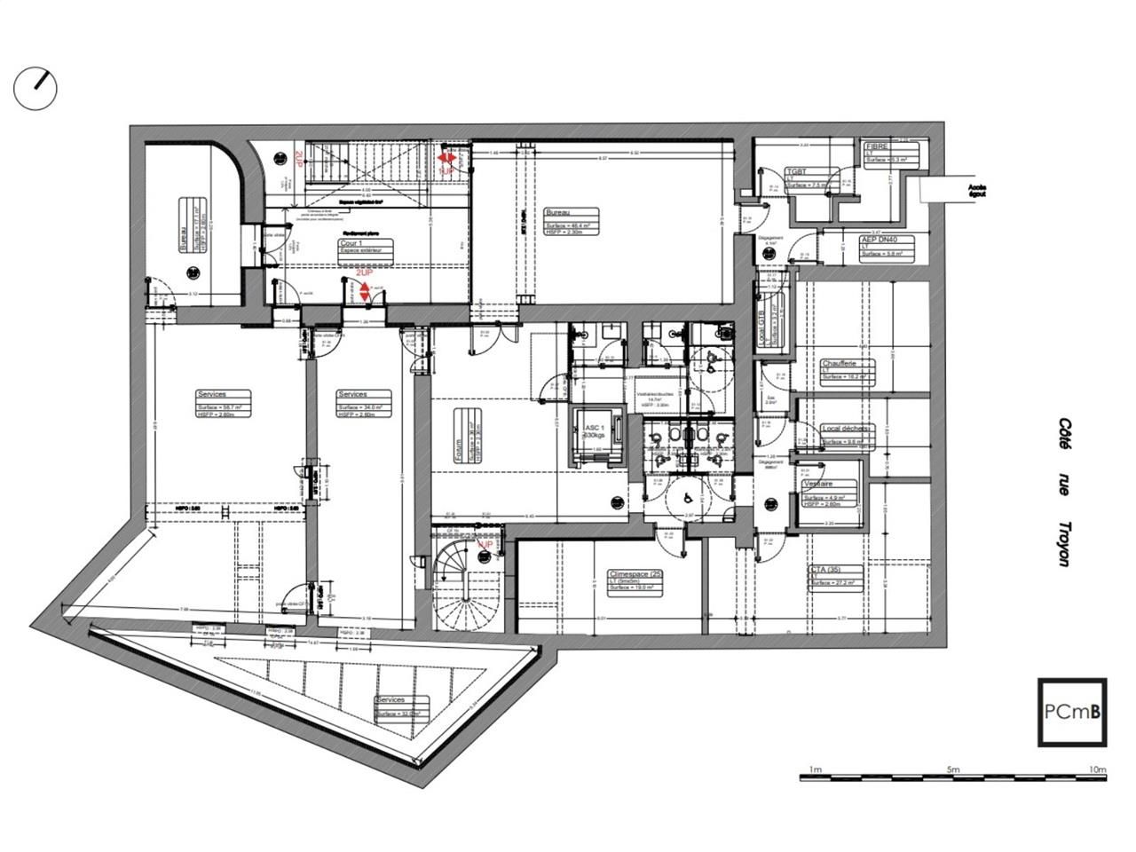 BUREAUX DE PRESTIGE A LOUER  À deux pas de la Pla