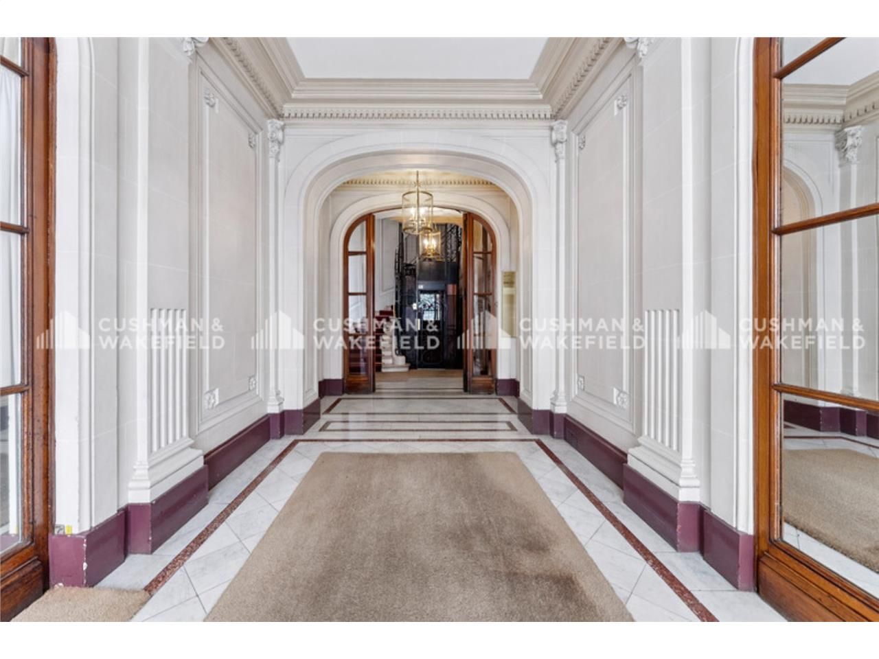 Cushman & Wakefield vous propose trois plateaux d