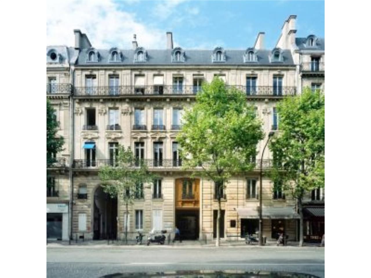 Cushman & Wakefield vous propose ce très bel imme