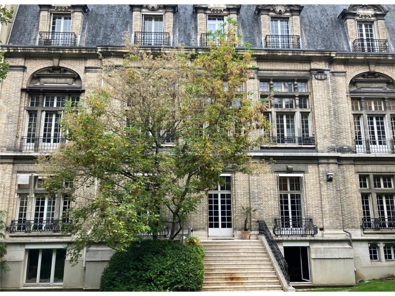 Cushman & Wakefield vous propose une surface de b