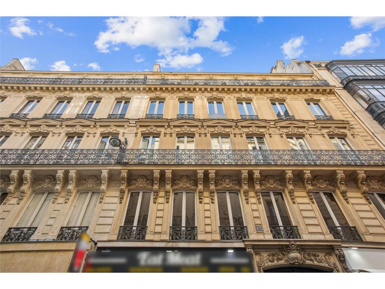 Cushman & Wakefield vous propose une surface de b