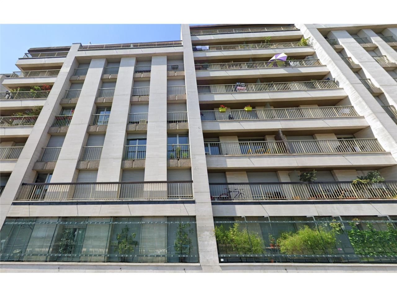 Situé au coeur de Paris, cet espace de bureaux ex