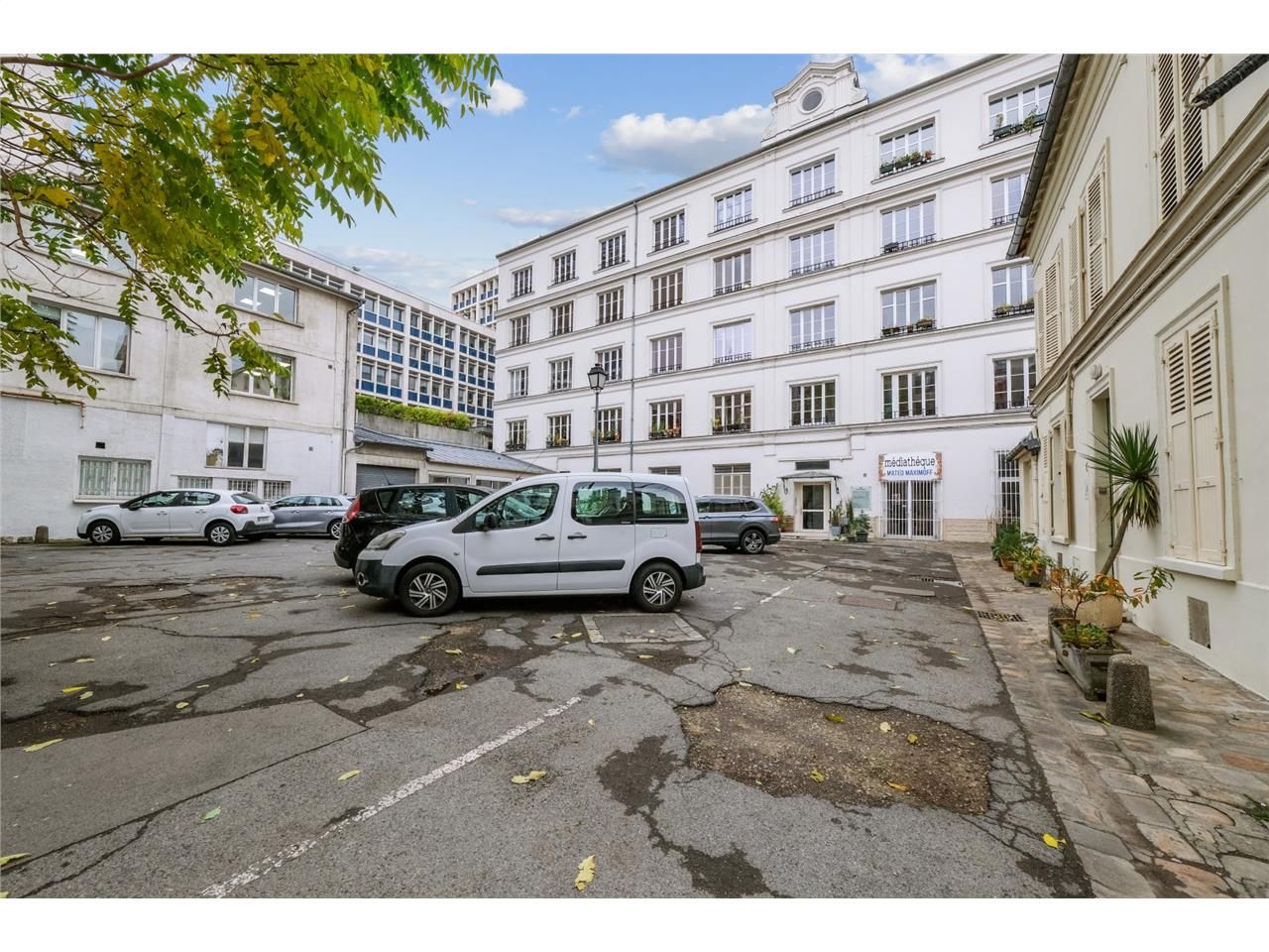 Cushman & Wakefield vous propose une surface de b