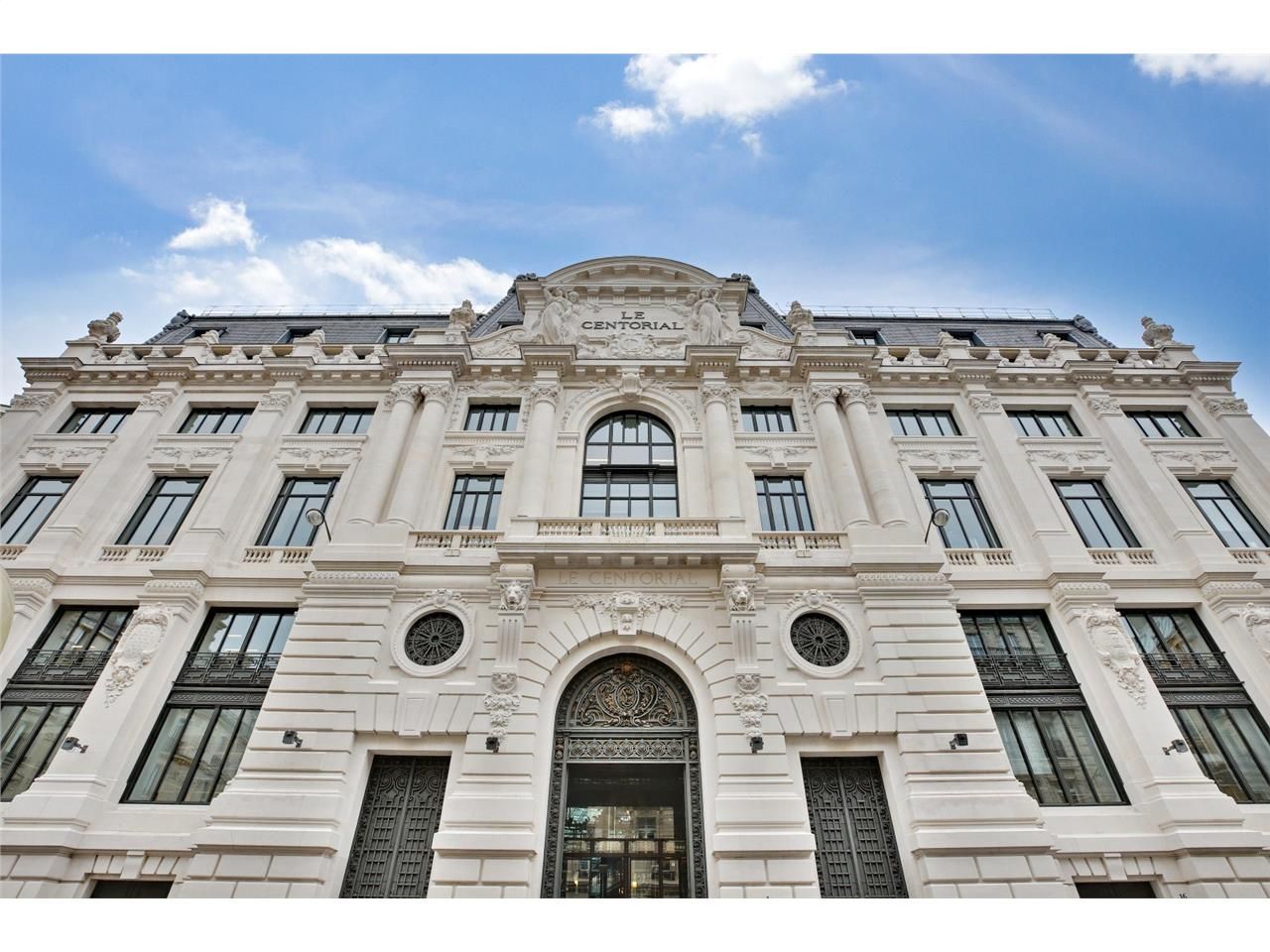 Bureaux de standiing, entièrement rénovés  à loue