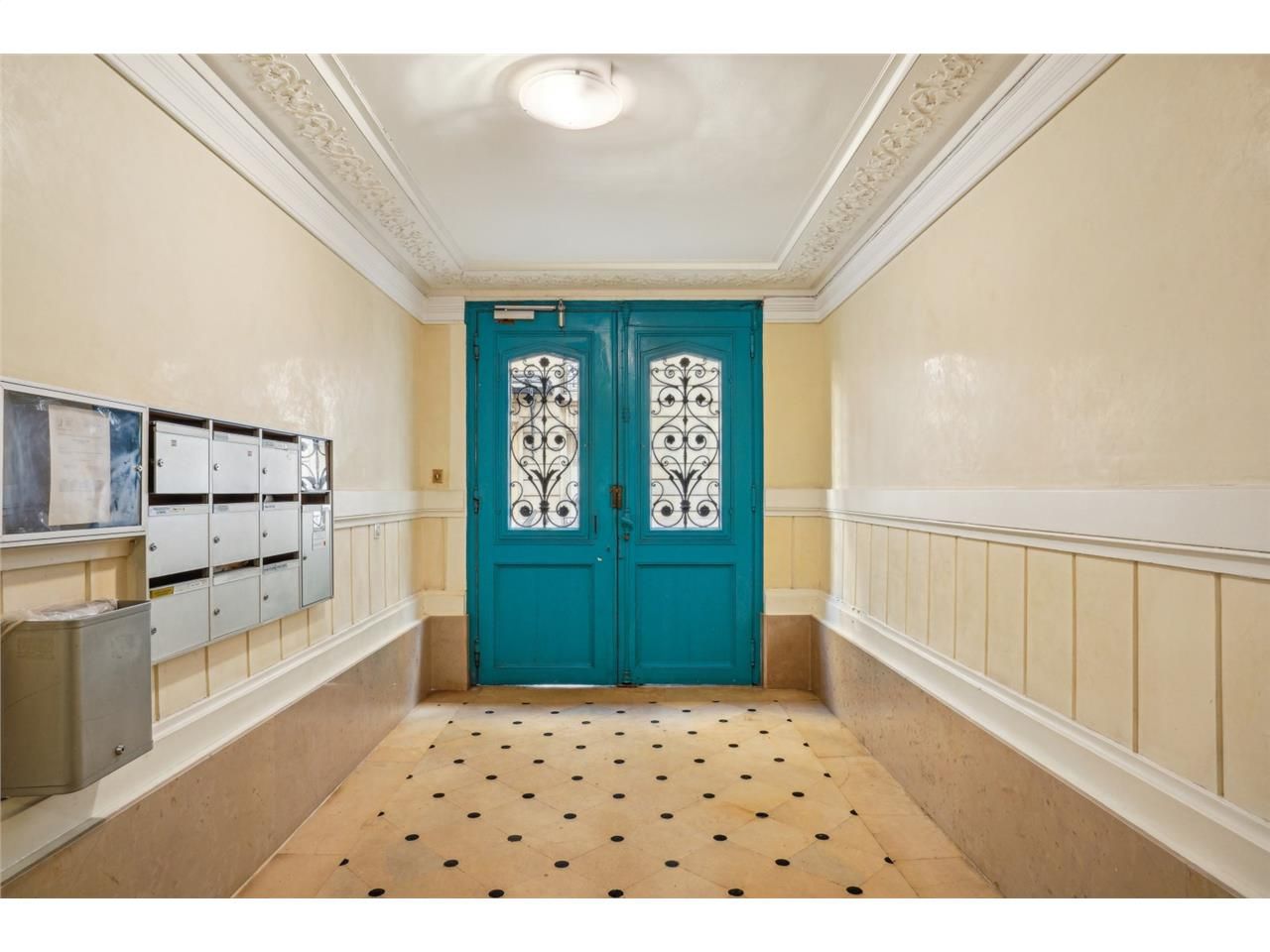 Cushman & Wakefield vous propose une surface de b