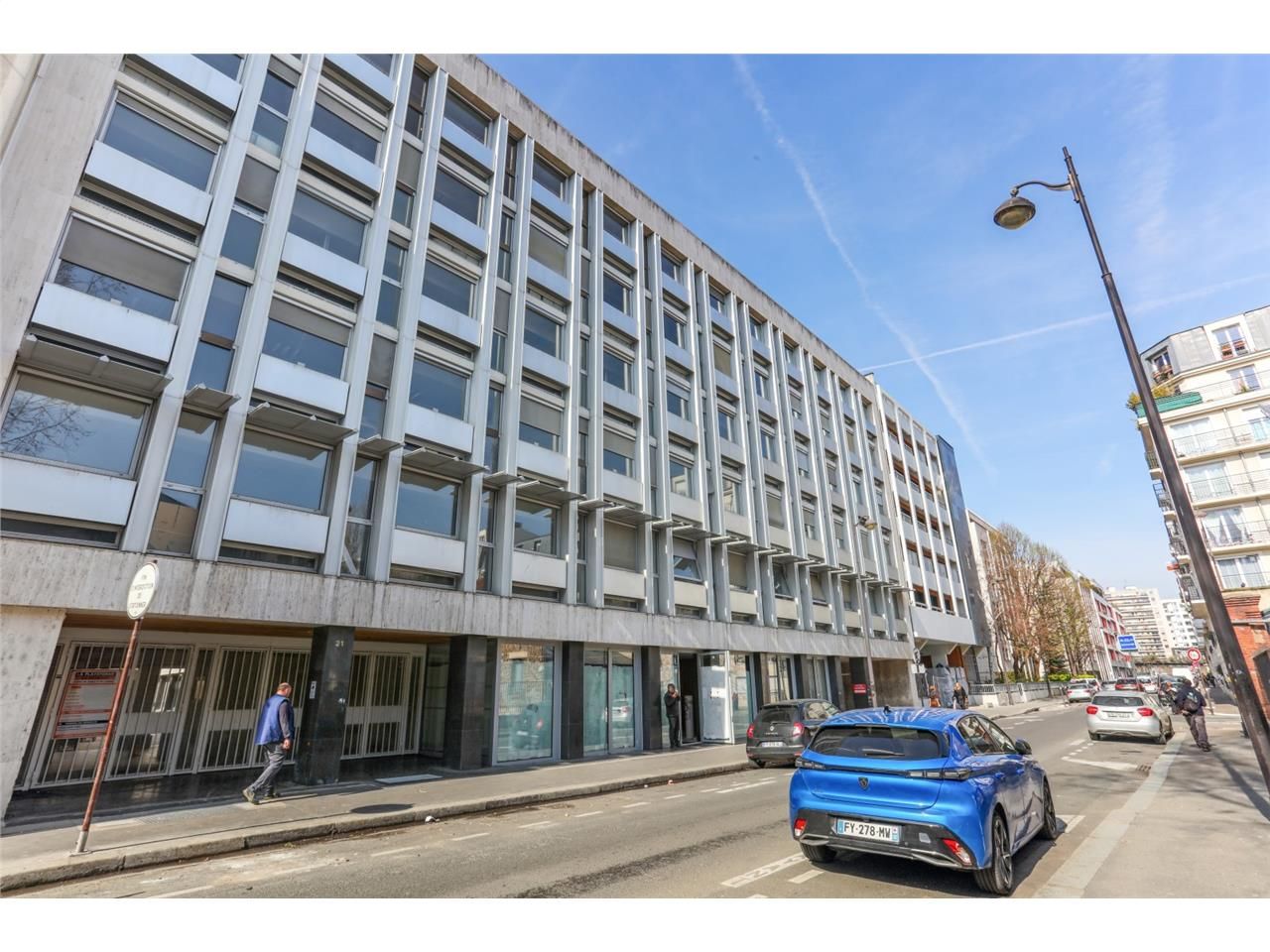 Bureaux à louer à Paris, totalisant 1 001 m², div