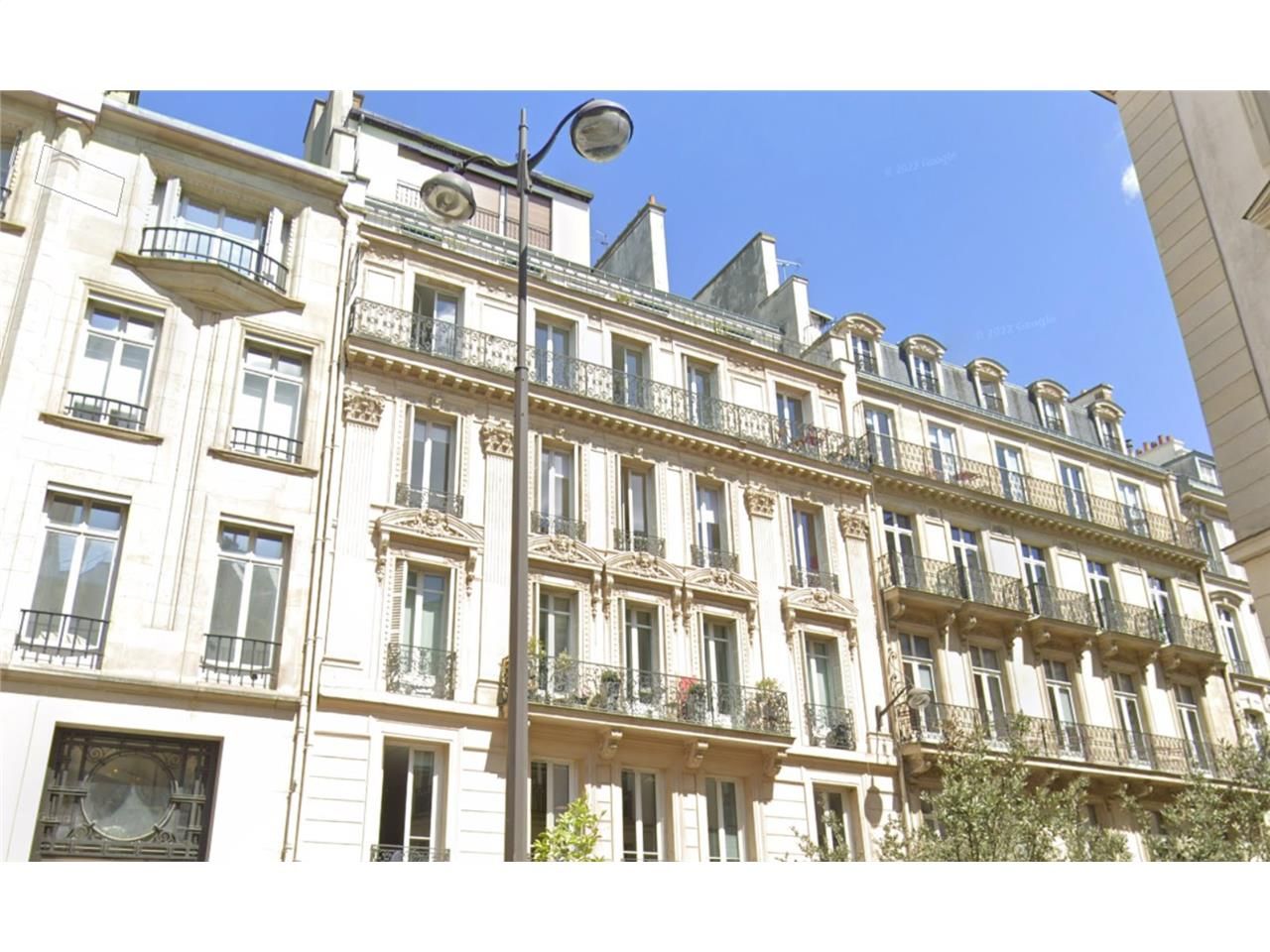 Cushman & Wakefield vous propose une surface de b