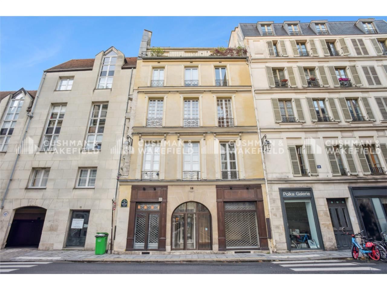 Bureaux de 223 m² non divisibles à Vendre à PARIS